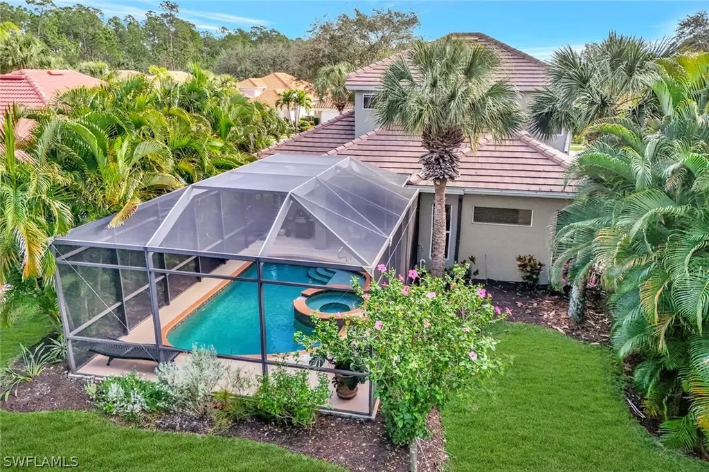 6499 Waverly Green Way Naples FL 34110