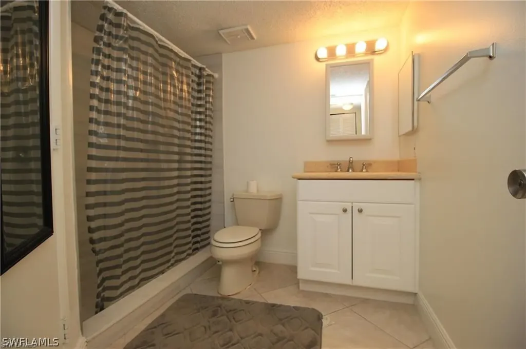 194 Santa Clara Drive Naples FL 34104