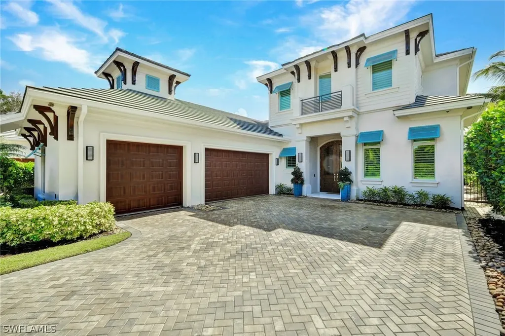 6892 Leeward Way Naples FL 34109