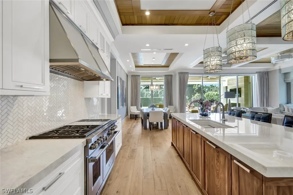 6892 Leeward Way Naples FL 34109