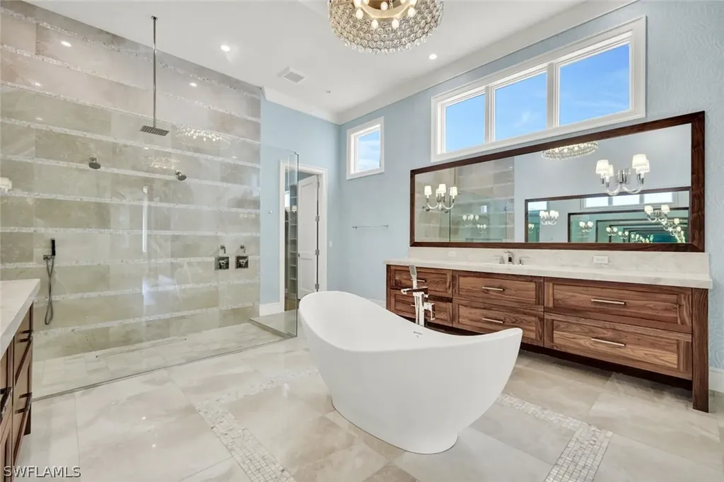 6892 Leeward Way Naples FL 34109
