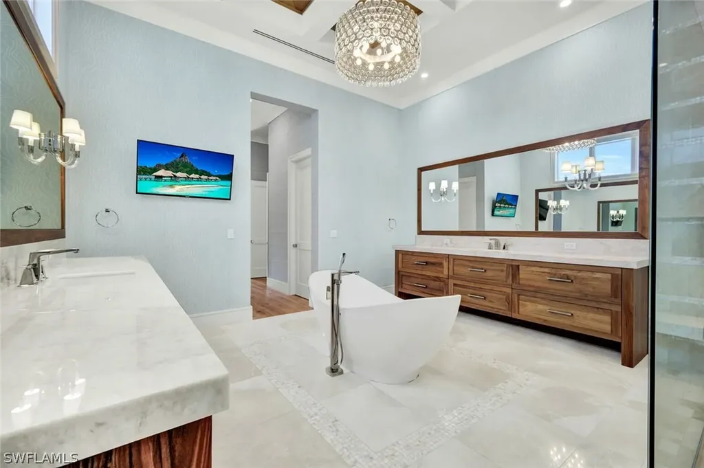 6892 Leeward Way Naples FL 34109