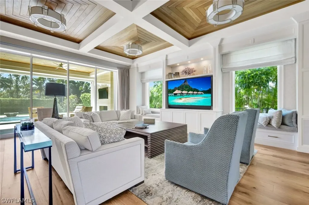 6892 Leeward Way Naples FL 34109