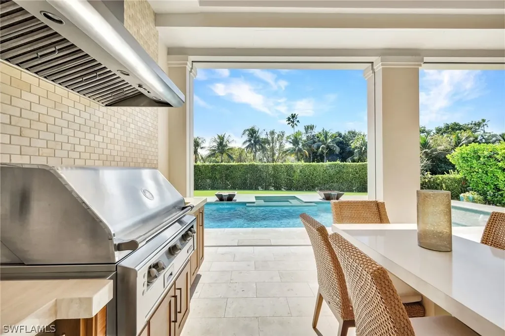 6892 Leeward Way Naples FL 34109