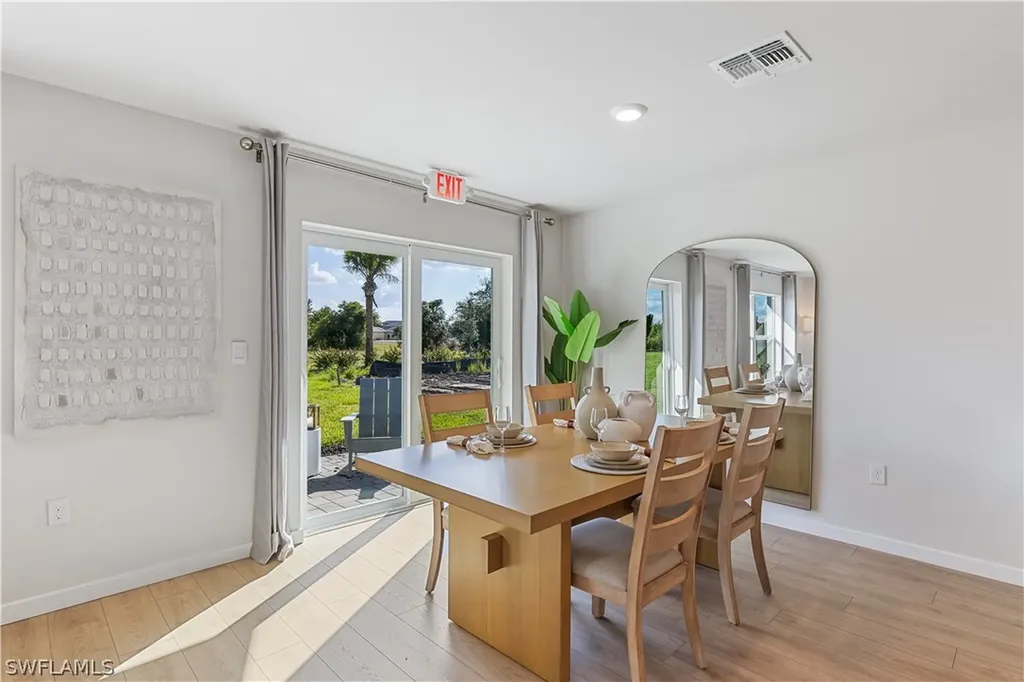 805 NW 20th Avenue Cape Coral FL 33993