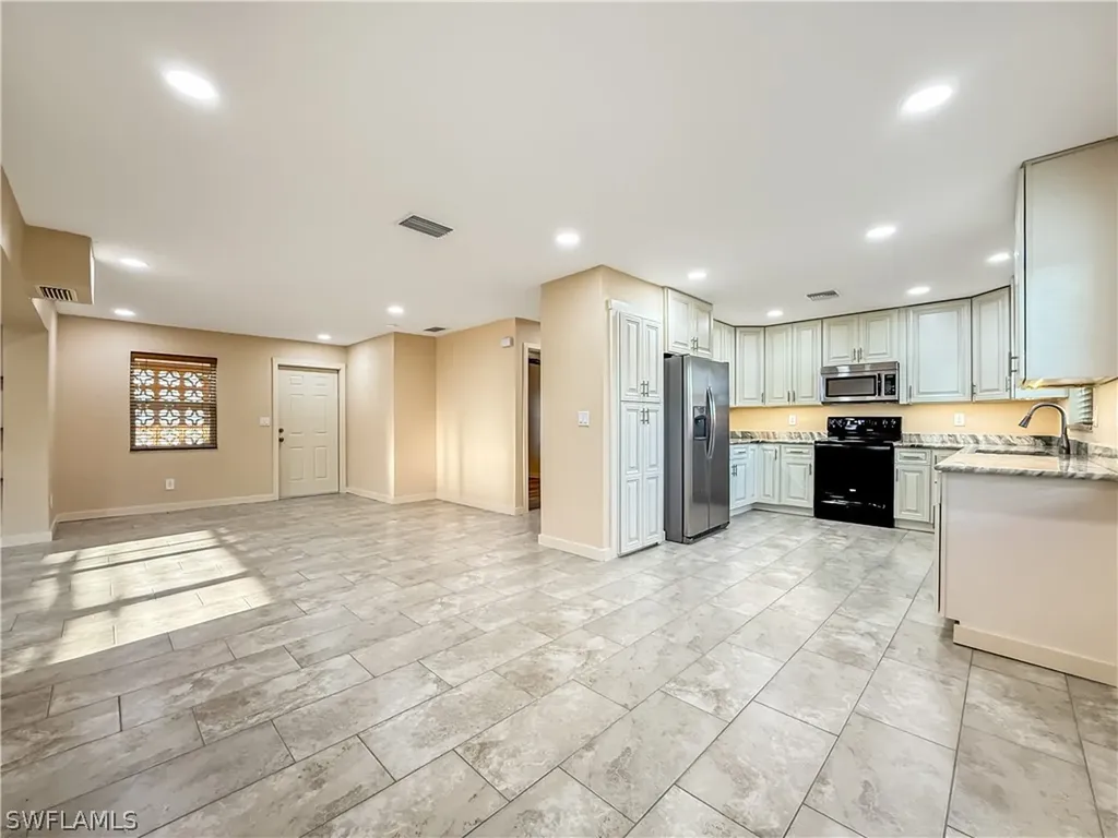 2115 Saint Croix Avenue Fort Myers FL 33905
