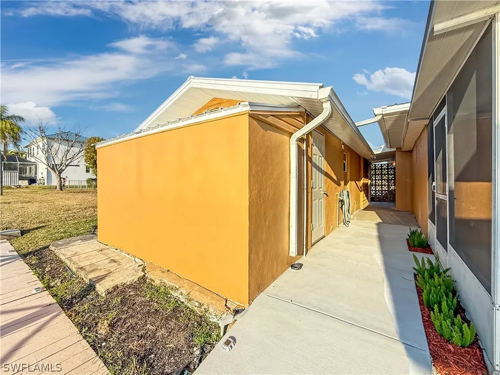 2115 Saint Croix Avenue Fort Myers FL 33905