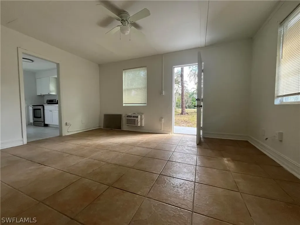 76 Crescent Lake Drive North Fort Myers FL 33917