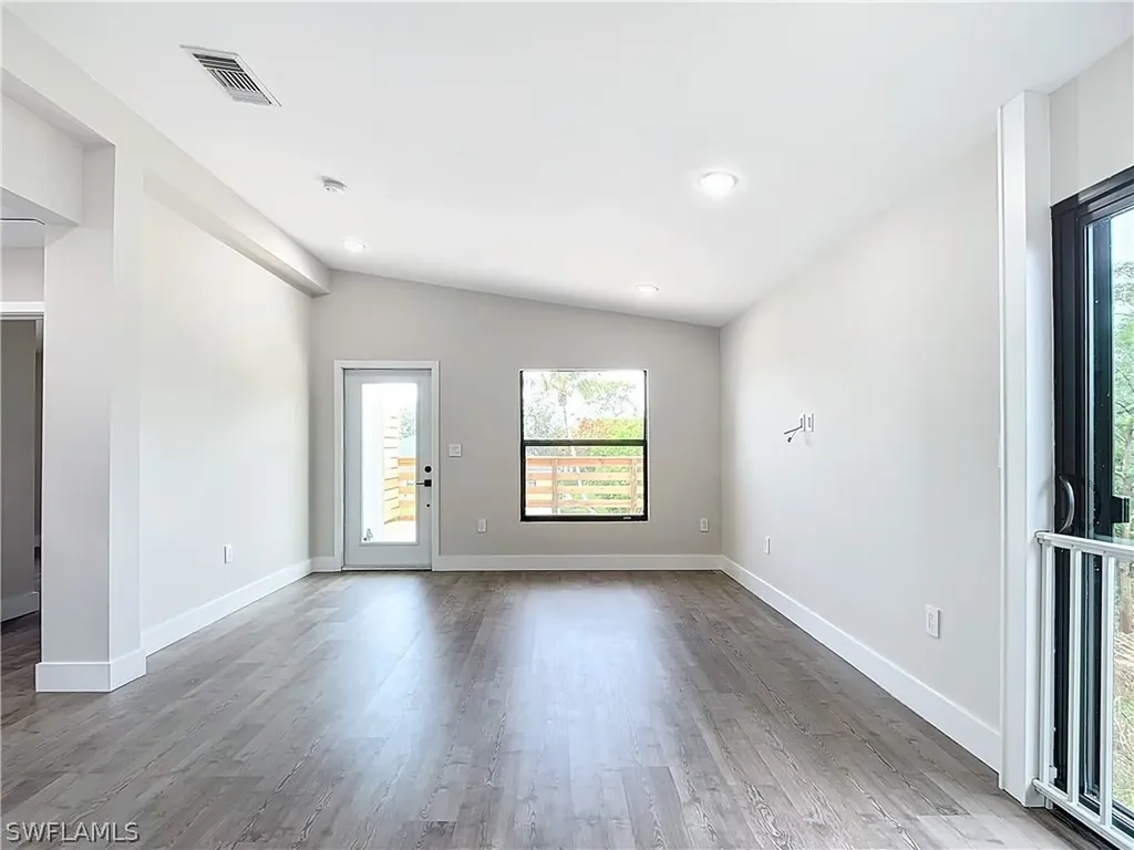 2505 Storter Avenue Naples FL 34112