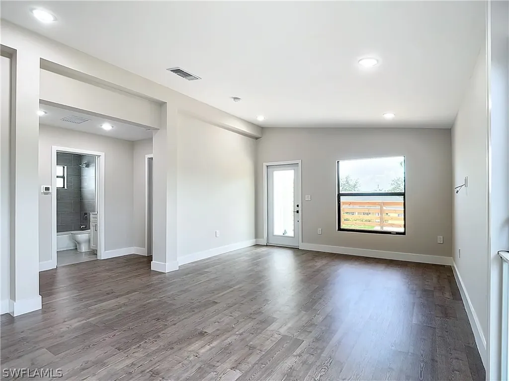 2505 Storter Avenue Naples FL 34112