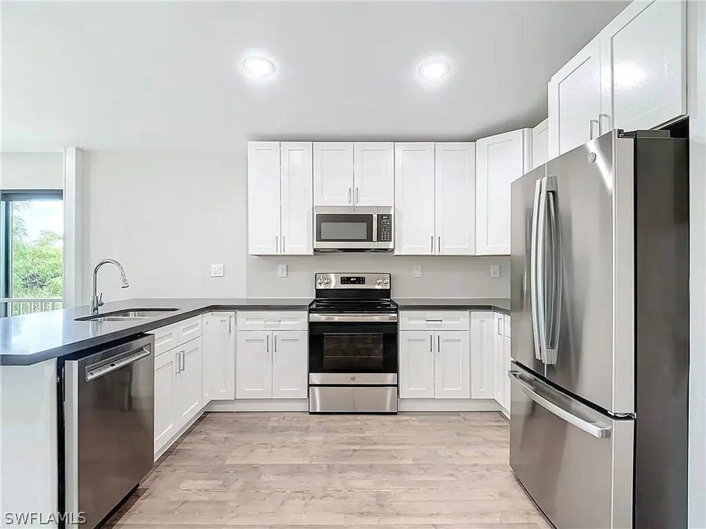 2505 Storter Avenue Naples FL 34112