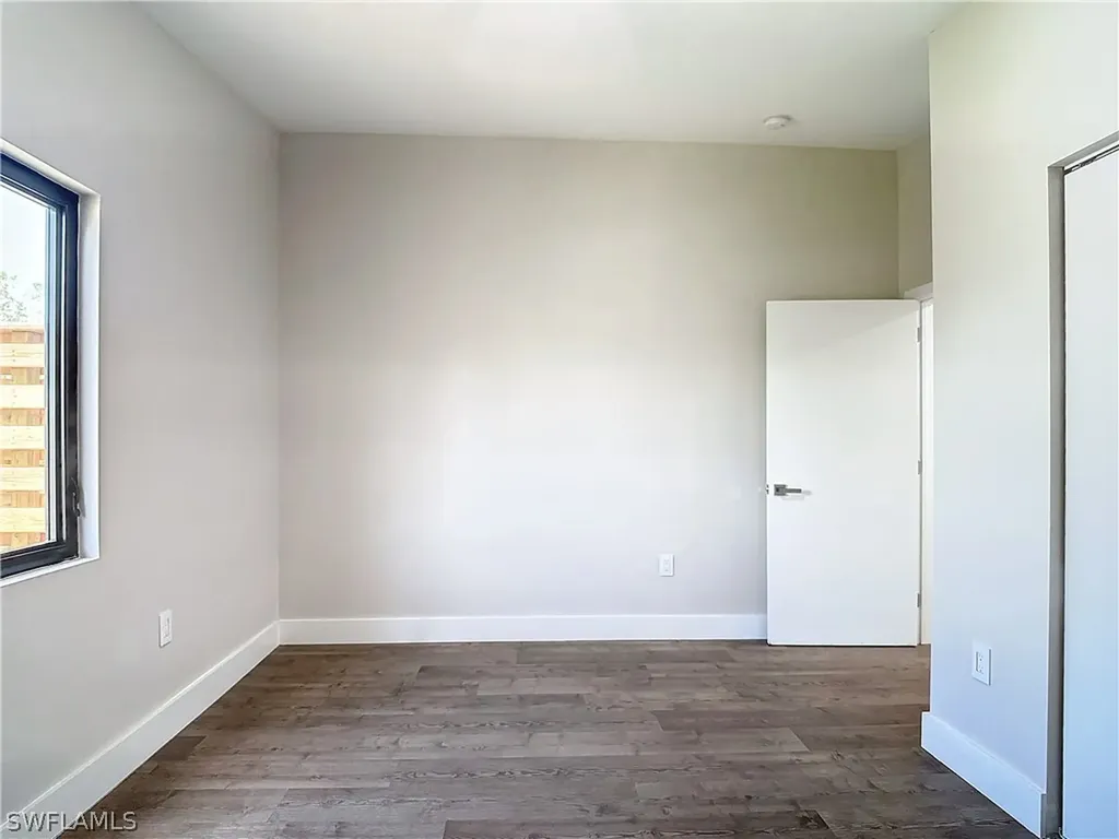 2505 Storter Avenue Naples FL 34112