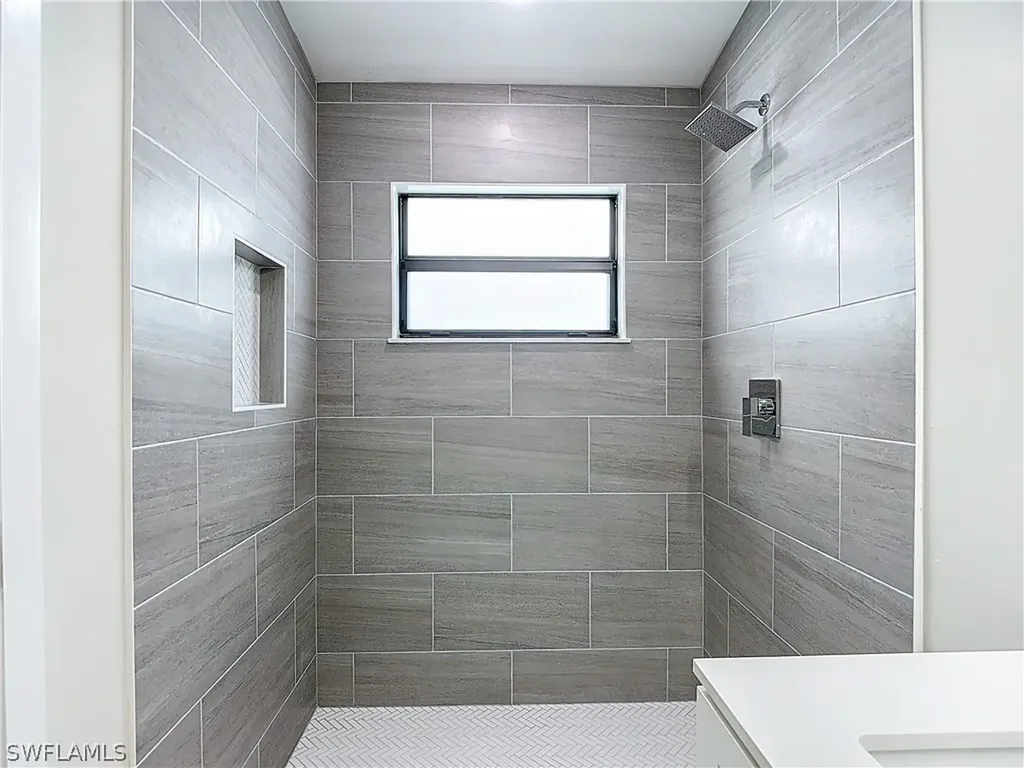 2505 Storter Avenue Naples FL 34112