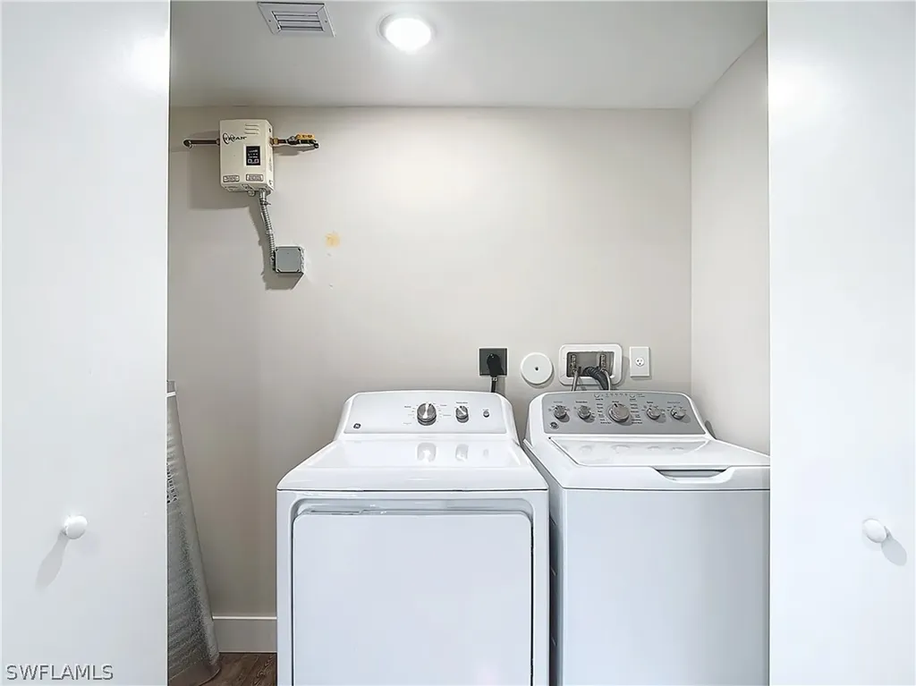 2505 Storter Avenue Naples FL 34112