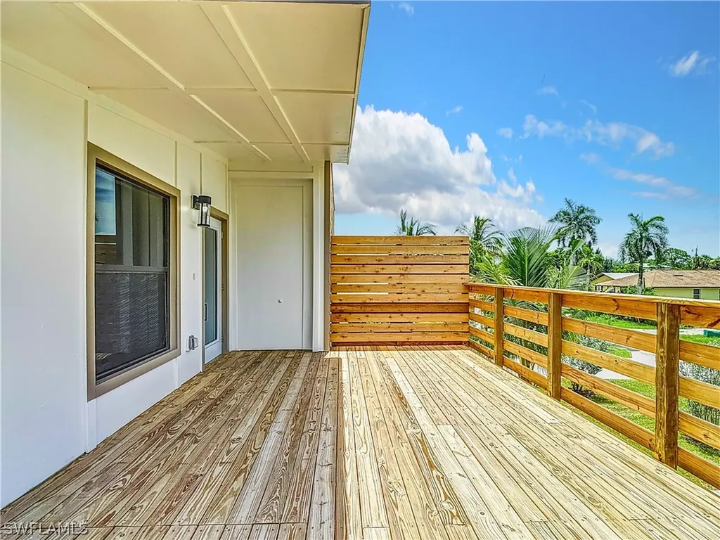 2505 Storter Avenue Naples FL 34112