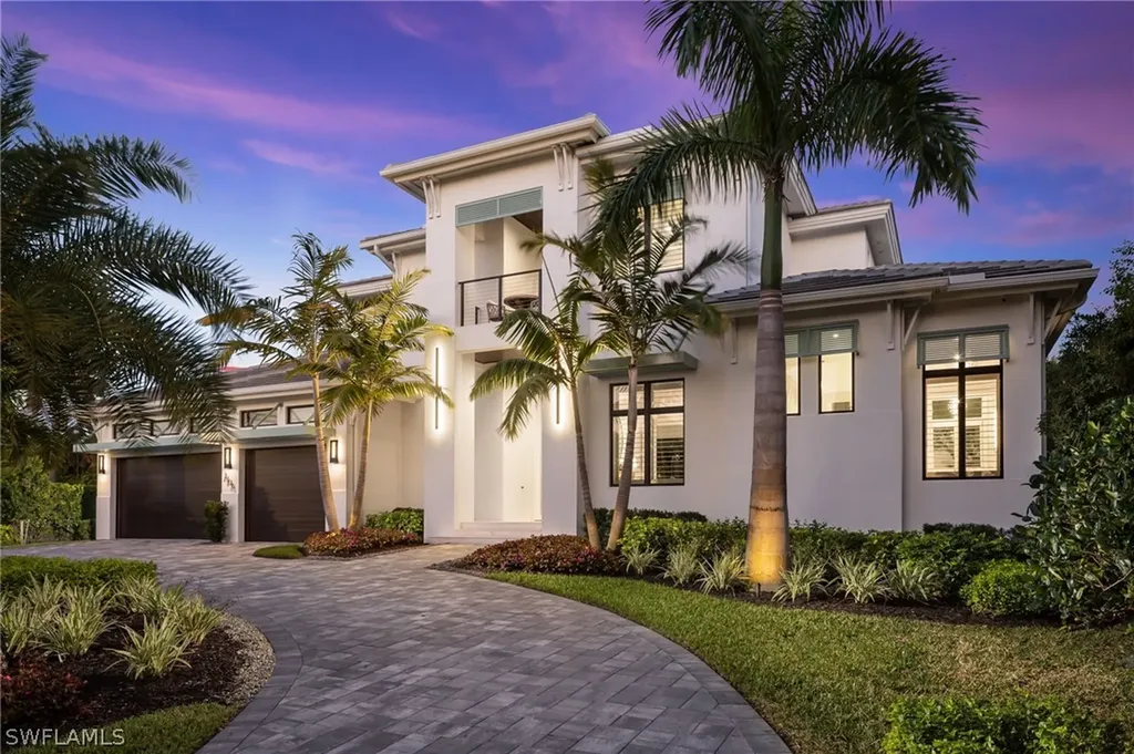 3636 Crayton Road Naples FL 34103