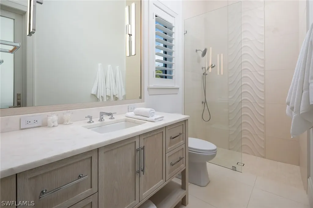 3636 Crayton Road Naples FL 34103