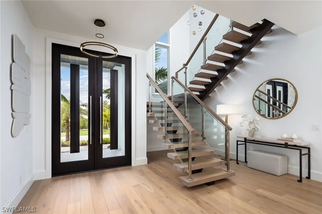 3636 Crayton Road Naples FL 34103