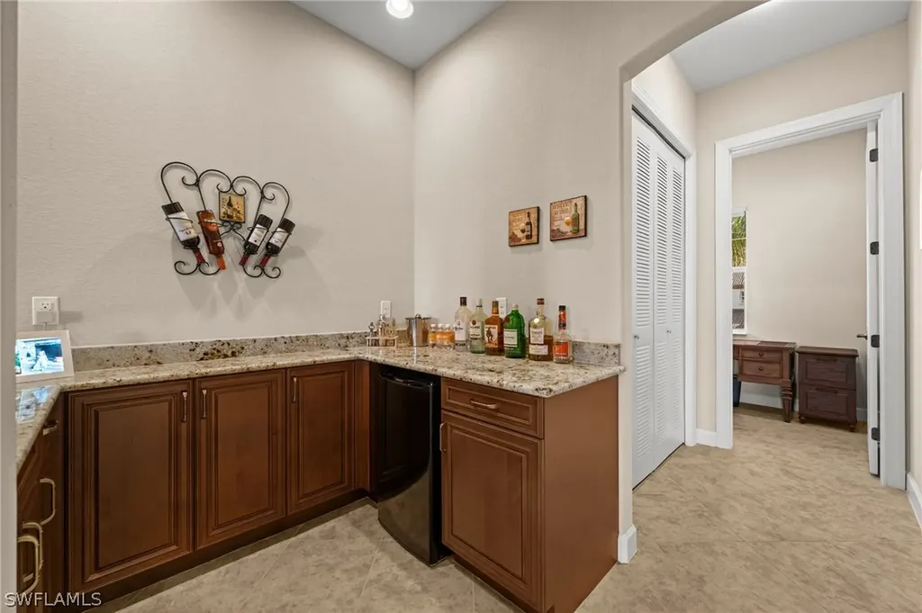 8069 Players Cove Drive Naples FL 34113