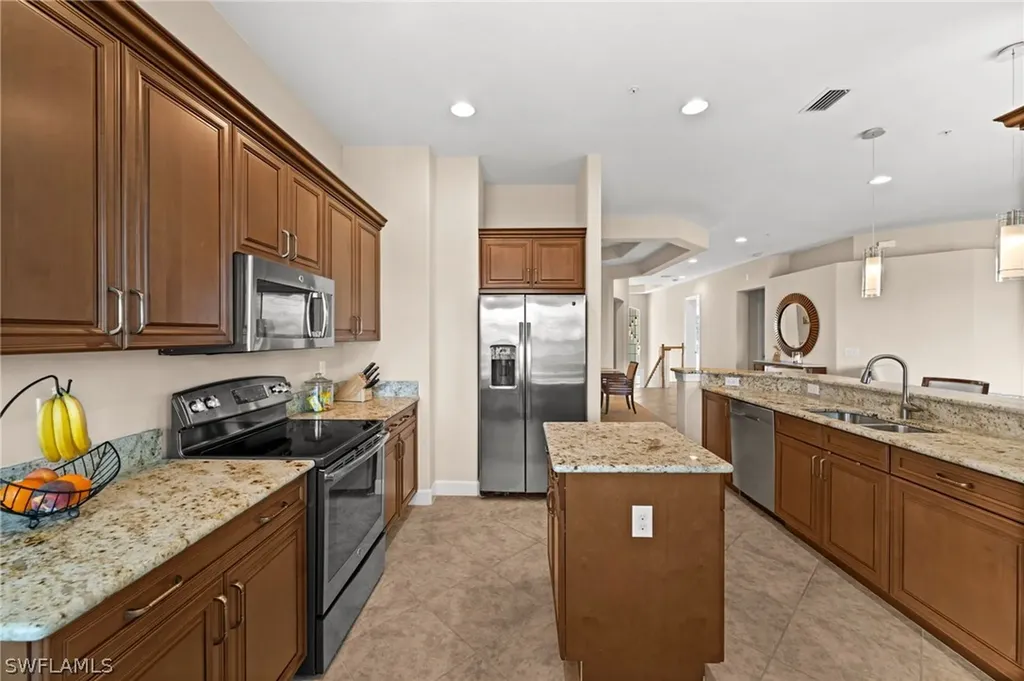 8069 Players Cove Drive Naples FL 34113