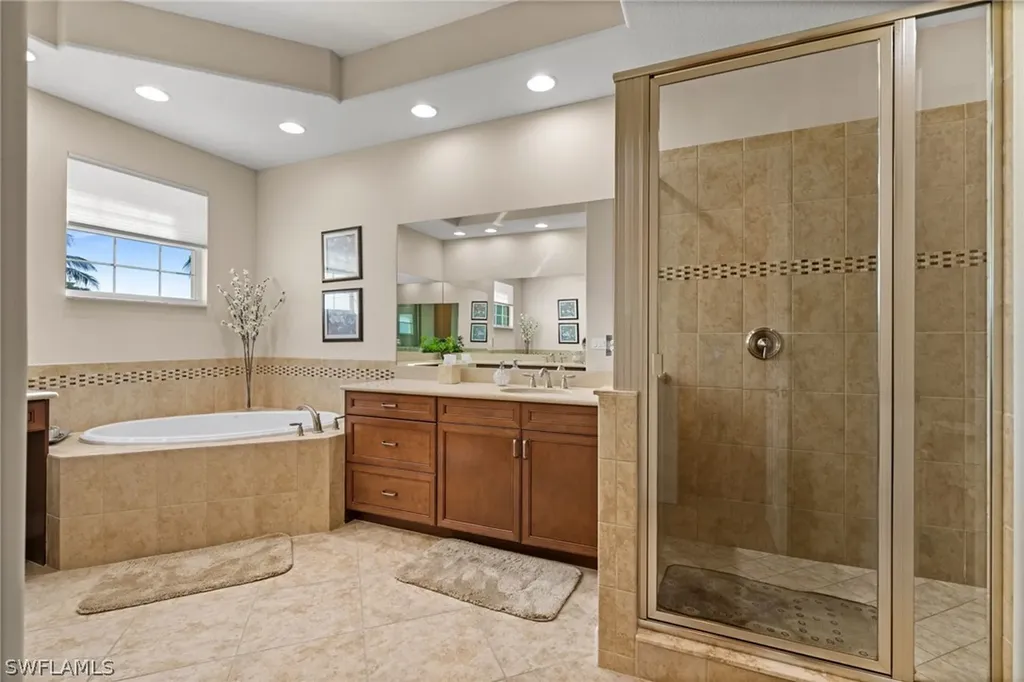 8069 Players Cove Drive Naples FL 34113