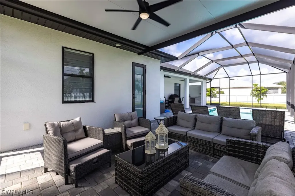 1005 NE 9th Terrace Cape Coral FL 33909