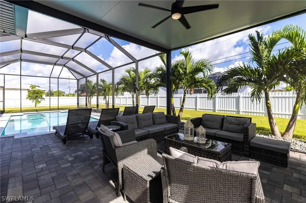 1005 NE 9th Terrace Cape Coral FL 33909