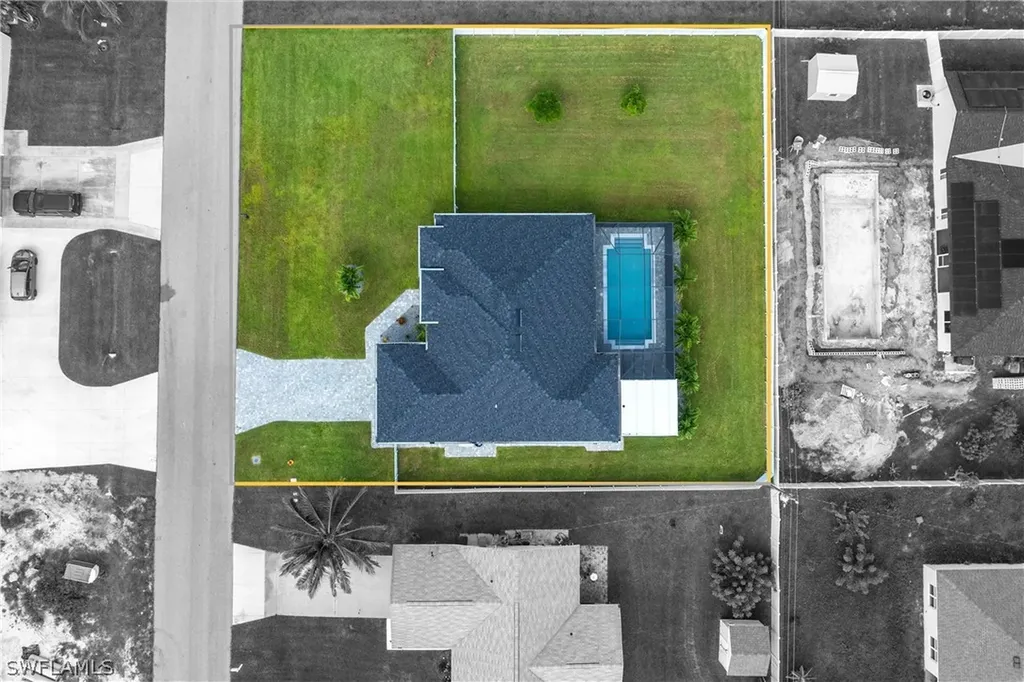 1005 NE 9th Terrace Cape Coral FL 33909