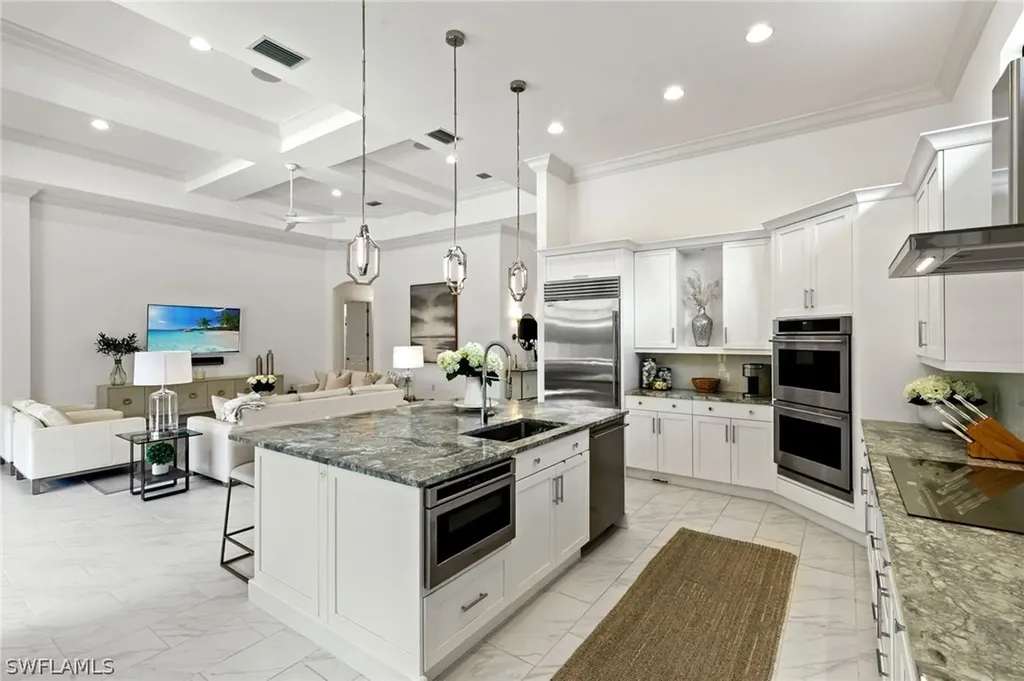 7509 Lantana Circle Naples FL 34119
