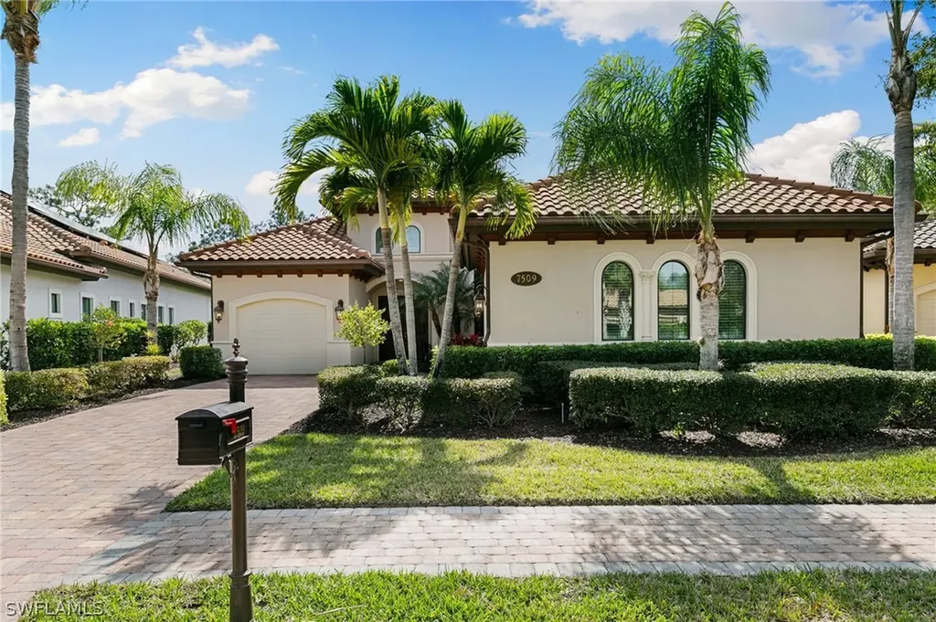 7509 Lantana Circle Naples FL 34119