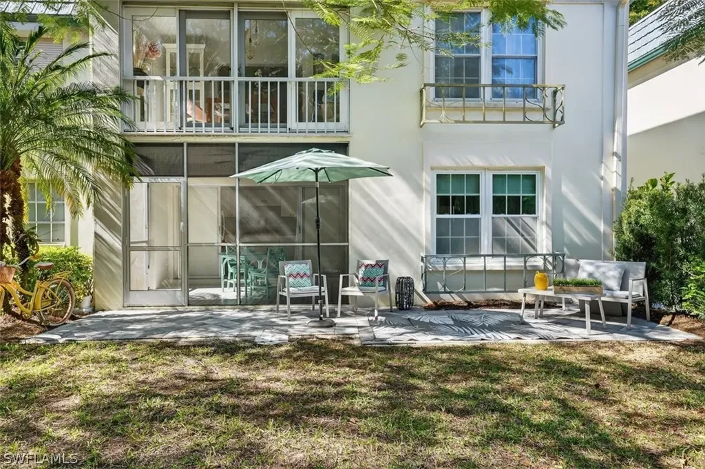 216 Bob O Link Way Naples FL 34105