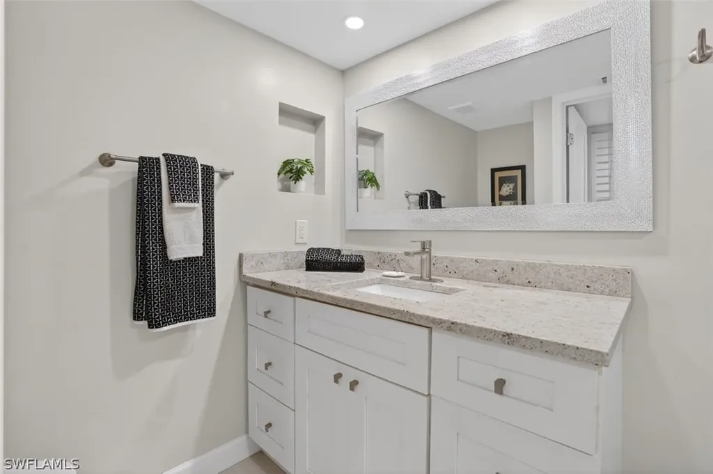 216 Bob O Link Way Naples FL 34105