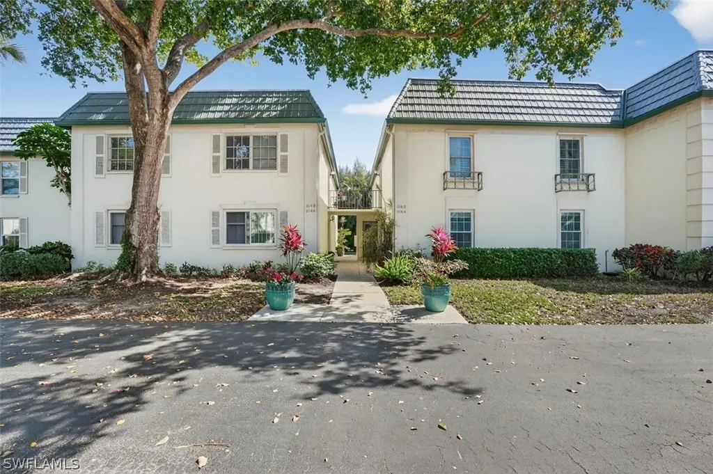 216 Bob O Link Way Naples FL 34105