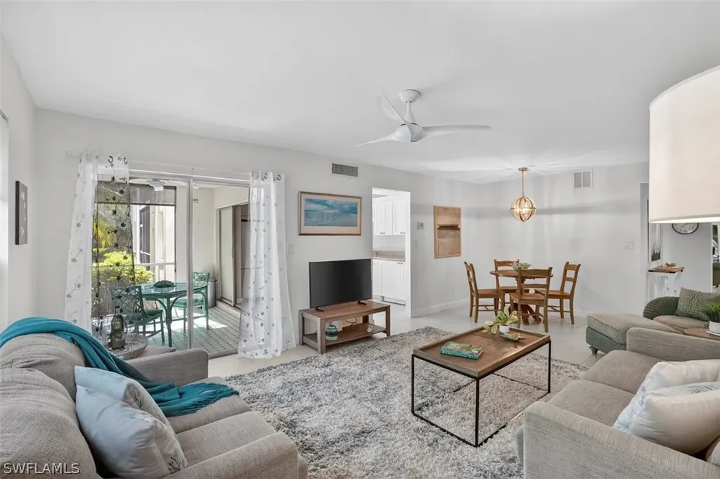 216 Bob O Link Way Naples FL 34105