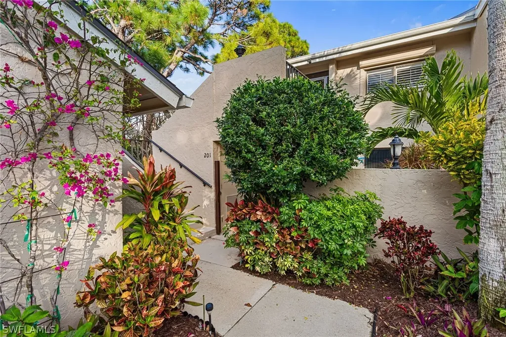 15470 Cedarwood Lane Naples FL 34110