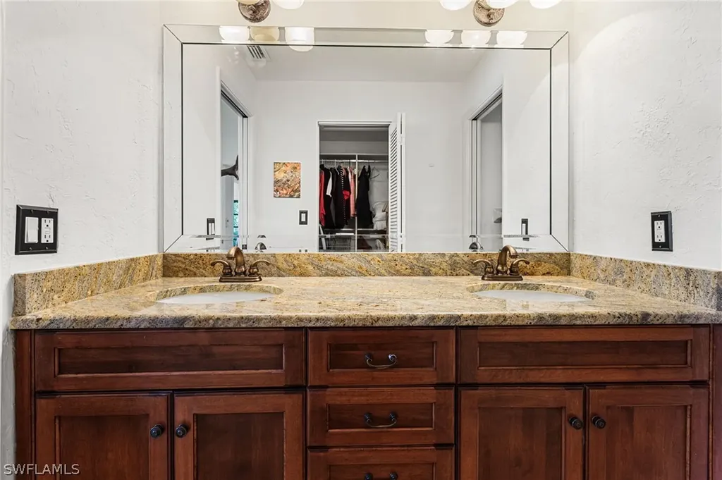 15470 Cedarwood Lane Naples FL 34110