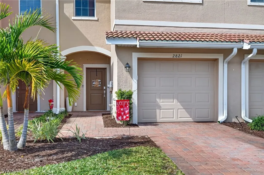 2821 Citrus Street Naples FL 34120