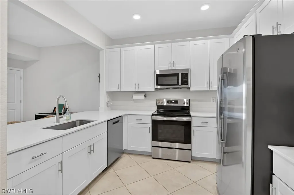 2821 Citrus Street Naples FL 34120