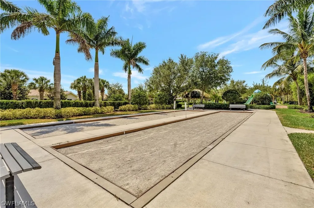 2821 Citrus Street Naples FL 34120