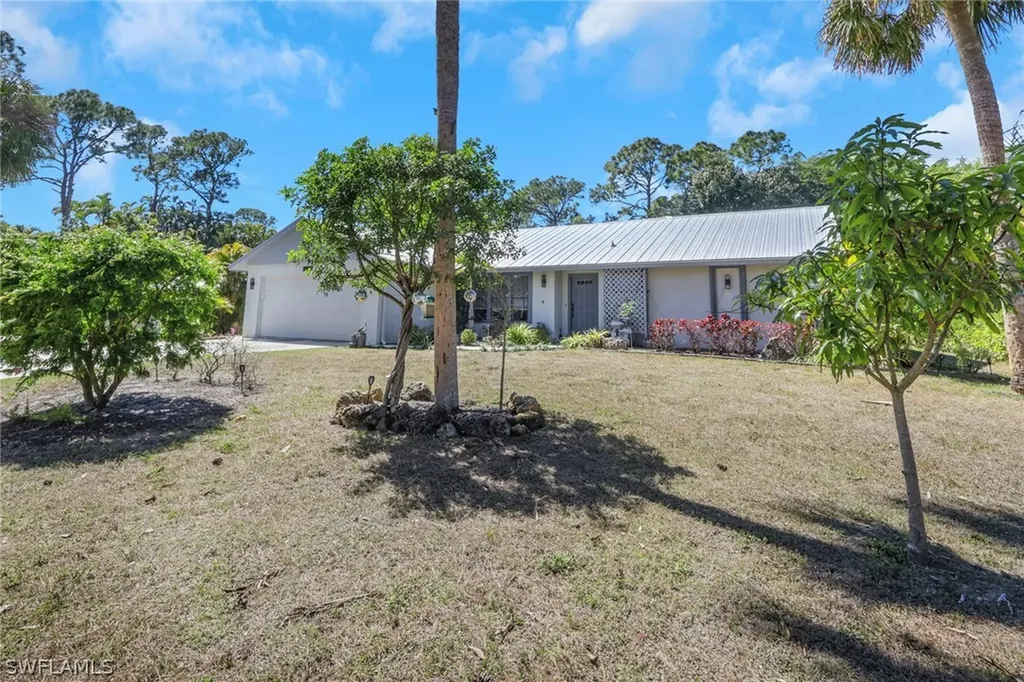 28025 Oak Lane Bonita Springs FL 34135