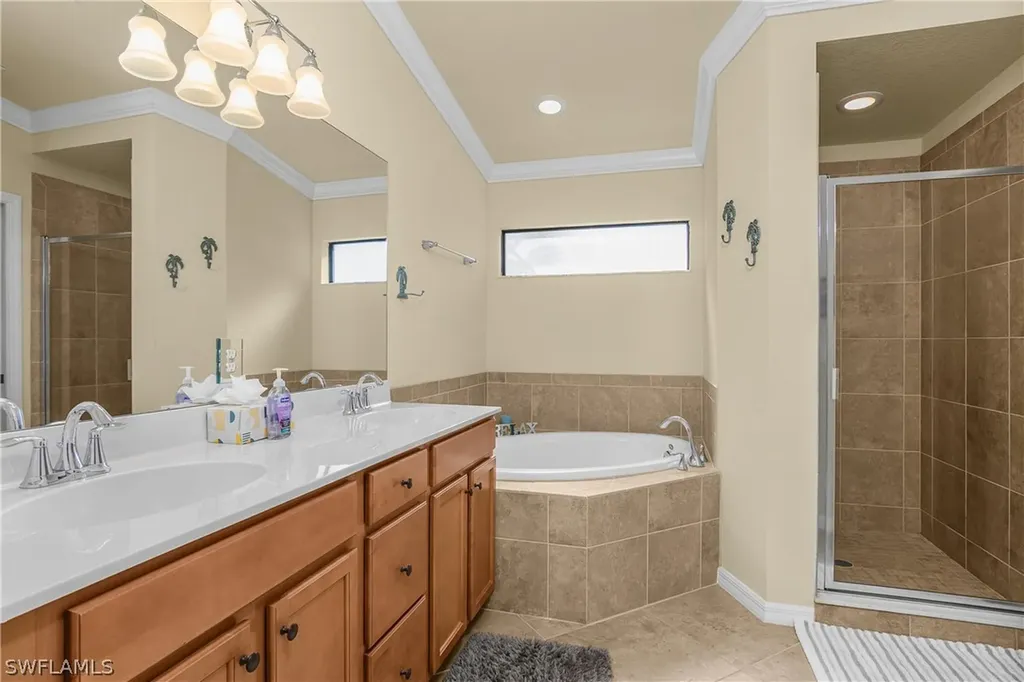9517 Avellino Way Naples FL 34113