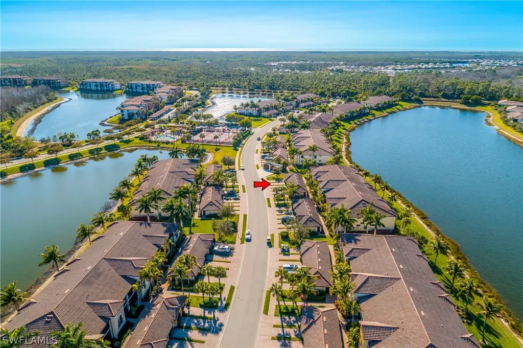 9517 Avellino Way Naples FL 34113