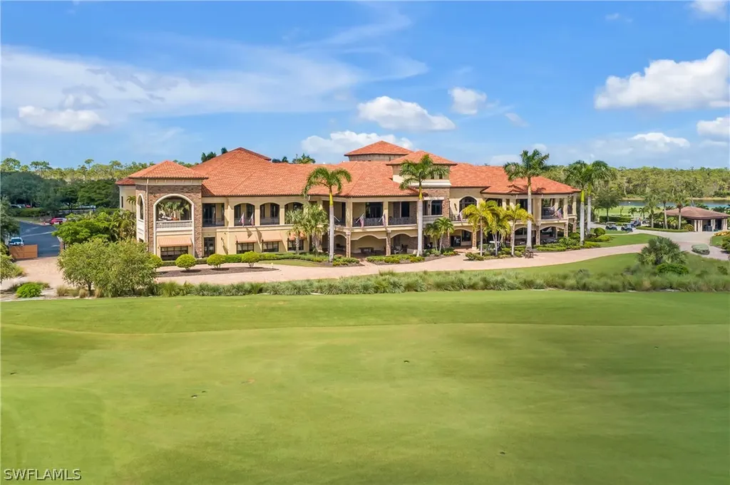 9517 Avellino Way Naples FL 34113