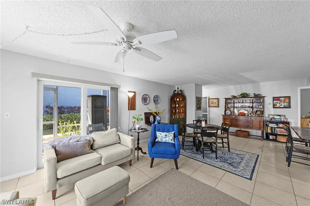 256 Palm Drive Naples FL 34112