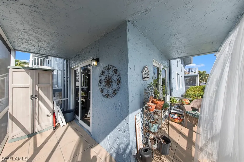 256 Palm Drive Naples FL 34112