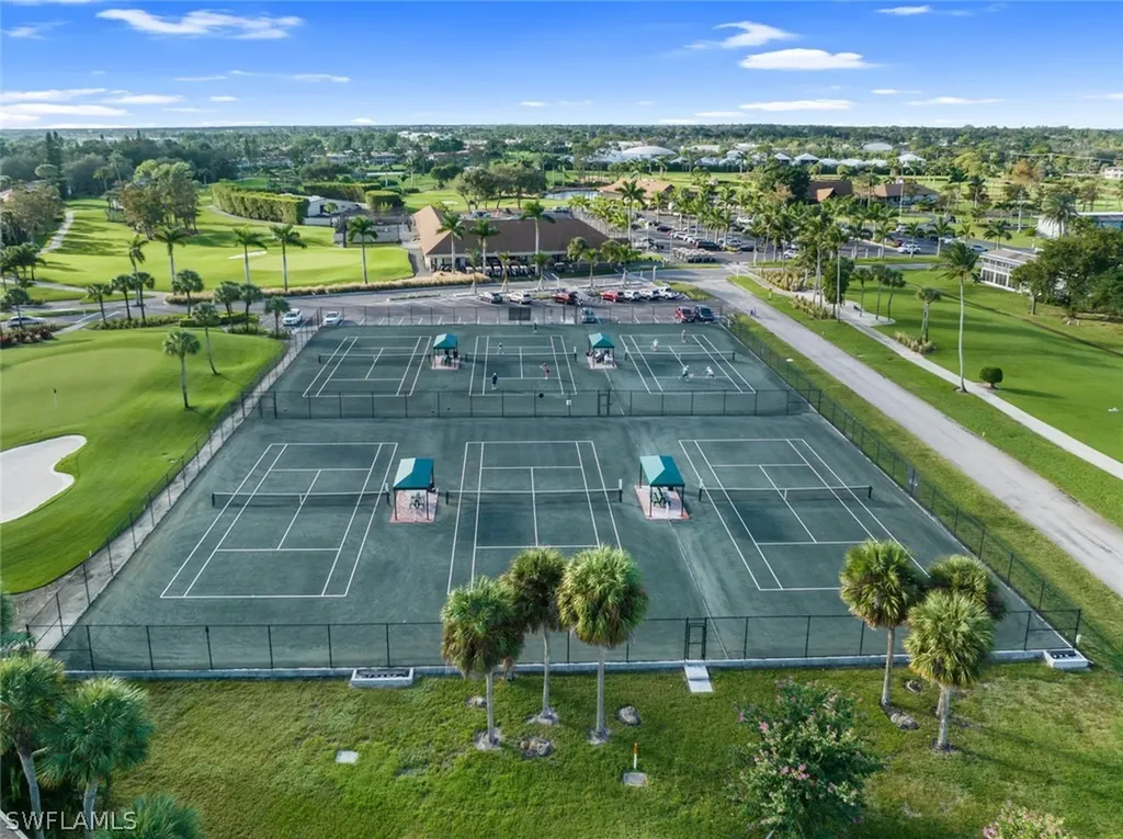 256 Palm Drive Naples FL 34112