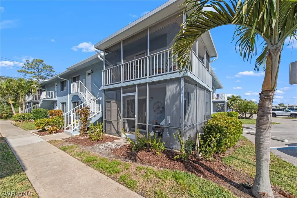 256 Palm Drive Naples FL 34112