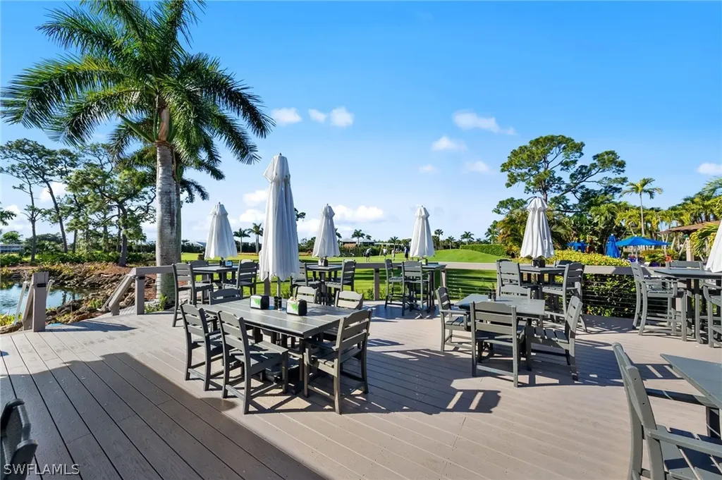 256 Palm Drive Naples FL 34112
