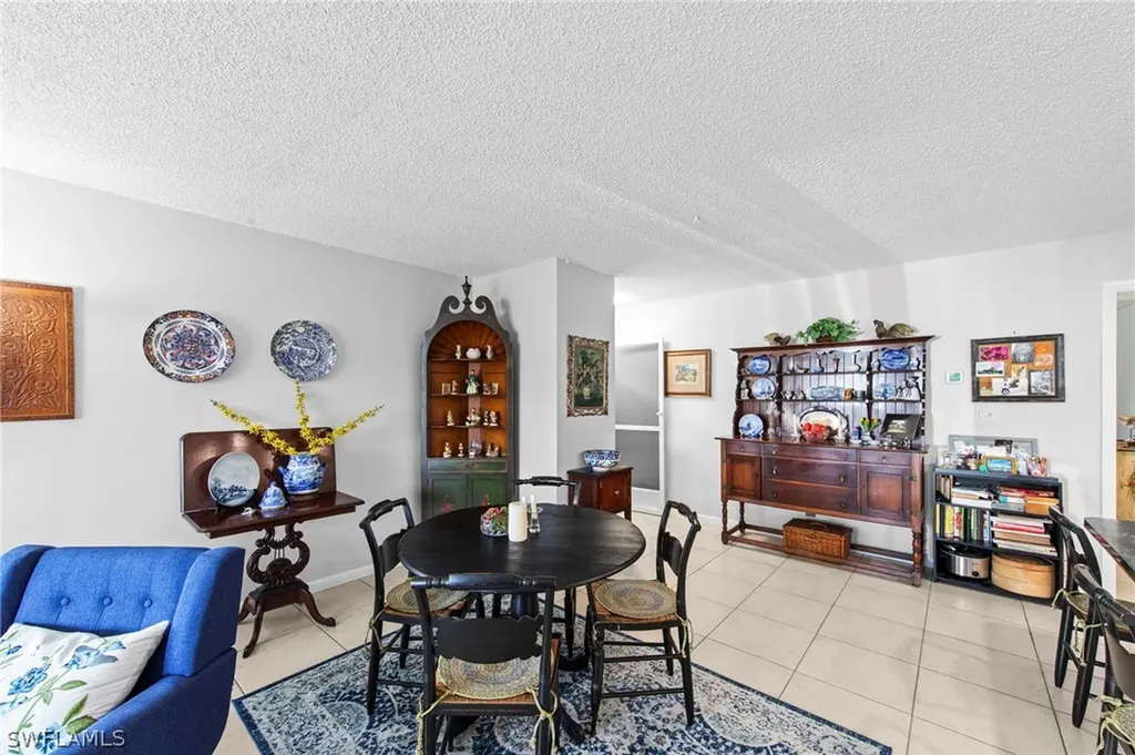 256 Palm Drive Naples FL 34112