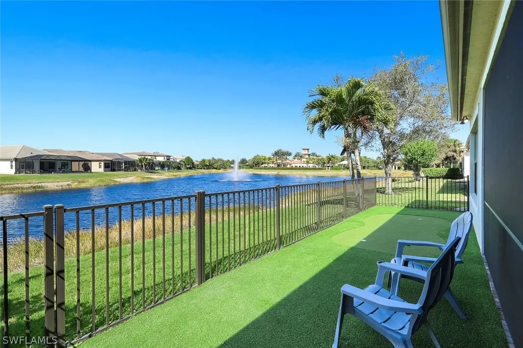 9469 Greenleigh Court Naples FL 34120